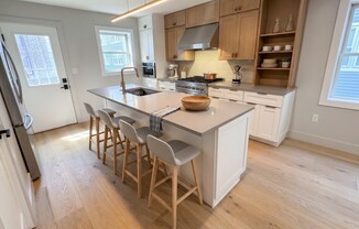 122 West 7th St.