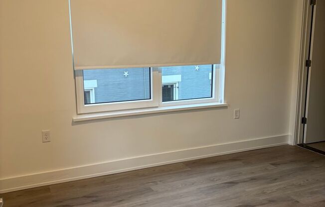 2 beds, 2 baths, 701 sqft, $2,899, Unit 201