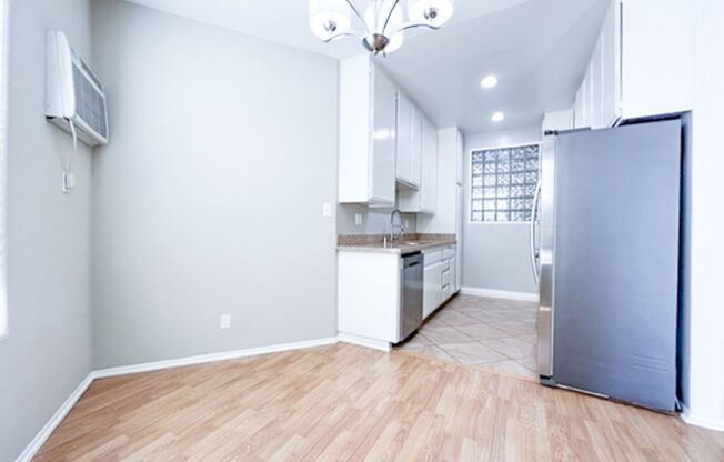 12810 Caswell