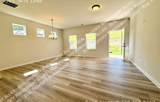 301 SKYE LN