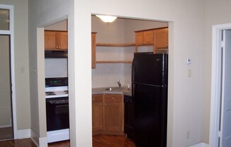 1 bed, 1 bath, 700 sqft, $650, Unit 101