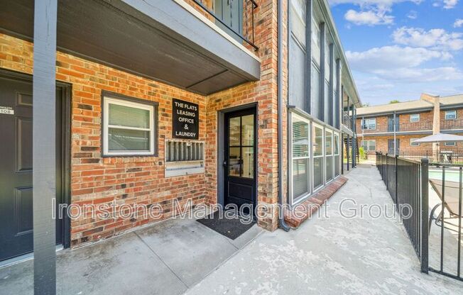 3171 E 49 ST