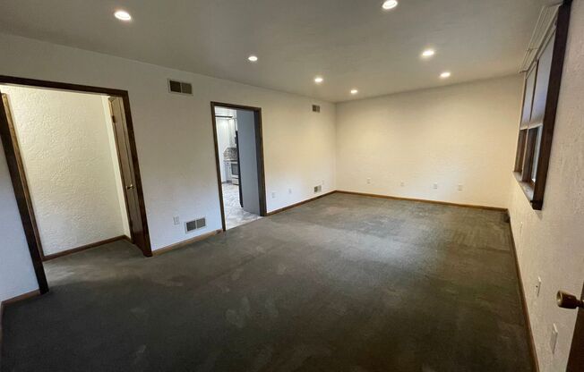 Nicely Renovated 2 Bedroom/2  Bath in Bon Air!