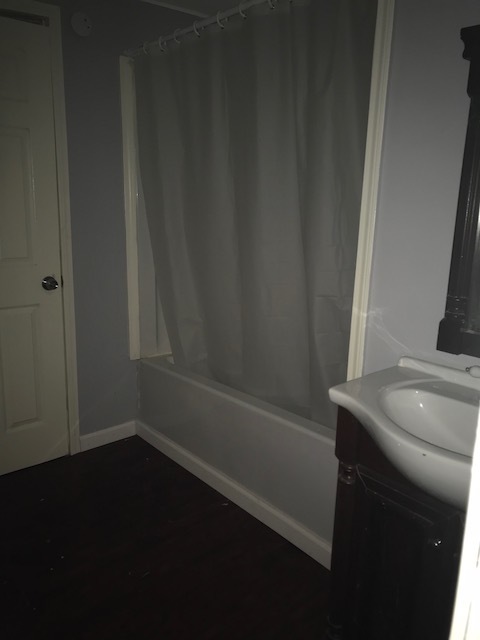 2 beds, 1 bath, 1,200 sqft, $800, Unit A