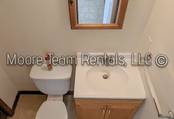 2 beds, 1.5 baths, $1,465