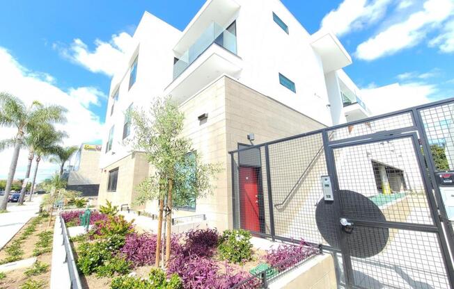 1 bed, 1 bath, $2,550