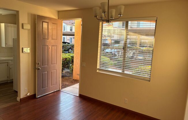 Beautiful 1 Bed 1 Bath in a great community