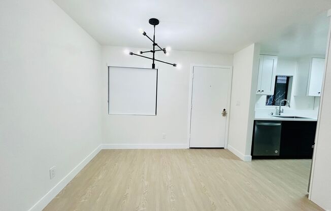 2 beds, 2 baths, $3,295, Unit 203