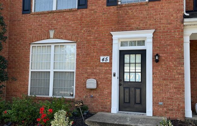 3 Bedroom Townhome in Brentwood