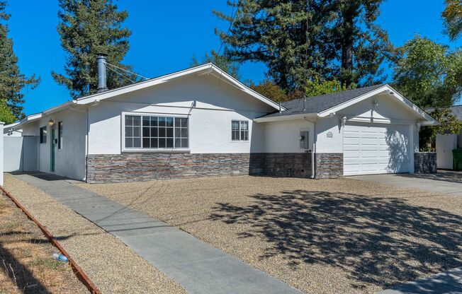 4 bed/ 3 bath Single-Family Home in North Napa