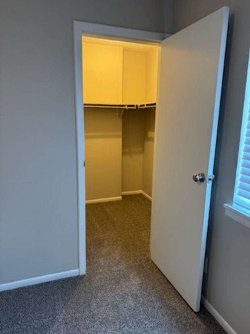2 beds, 2 baths, 1,092 sqft, $1,175