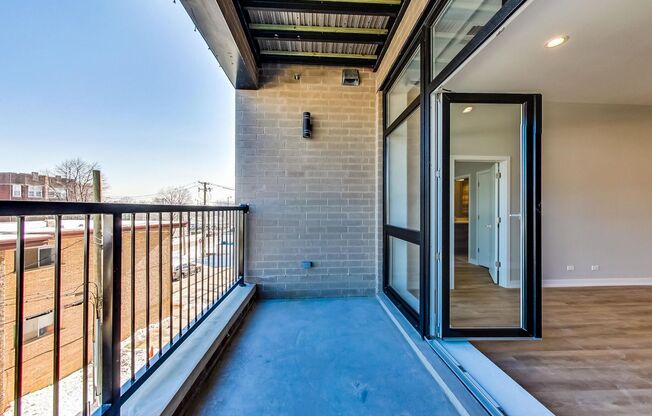 2 beds, 2 baths, 1,365 sqft, $3,100, Unit 306
