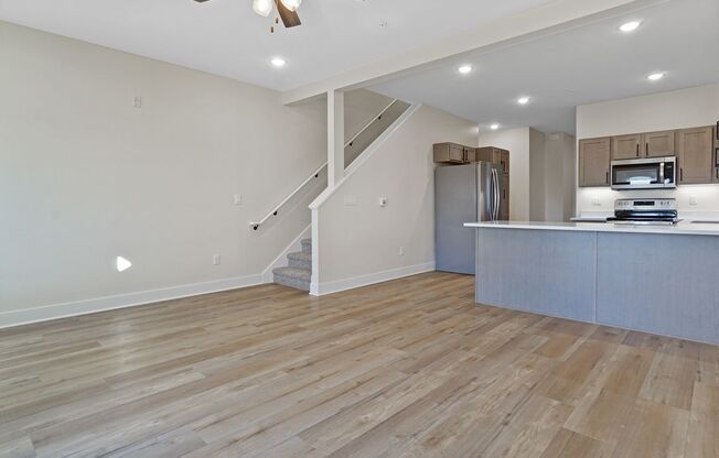 3 beds, 2.5 baths, 1,960 sqft, $2,600, Unit 116 Eiche Drive - Unit 2