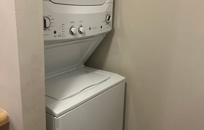 Studio, 1 bath, $750