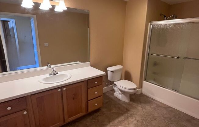 2 beds, 2 baths, $2,295, Unit # 326