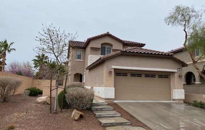 Beautiful 3 Bedroom 2 and 1/2 Bathrooms House in Summerlin! Property Wont Last Long!