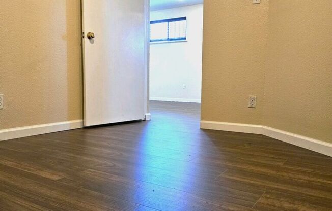 2 beds, 1 bath, 750 sqft, $1,595