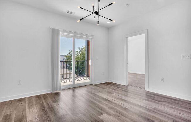 2 beds, 2 baths, $2,200, Unit Unit 301