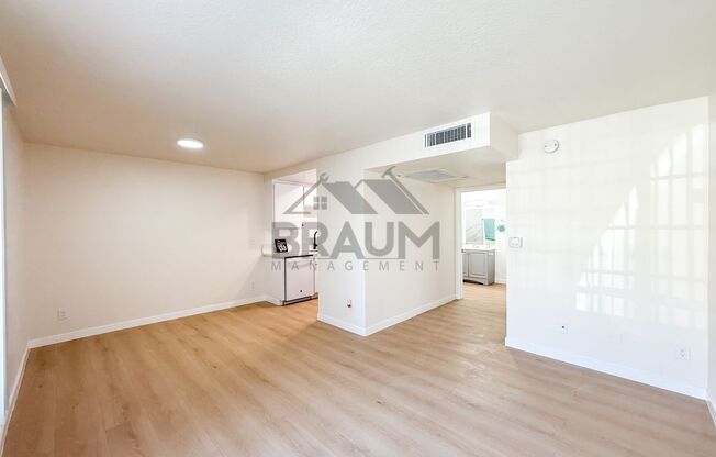 5245 RIVERTON AVE.