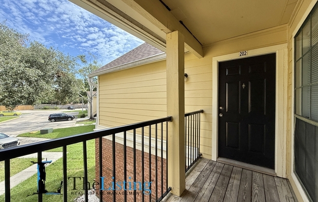 8724 MALLARD RESERVE DR