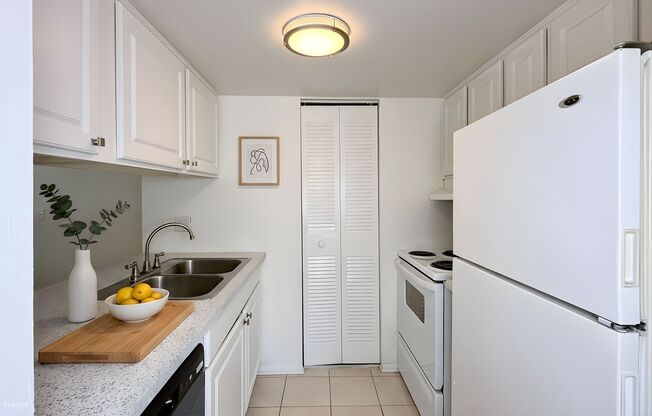 1 bed, 1 bath, 643 sqft, $1,225