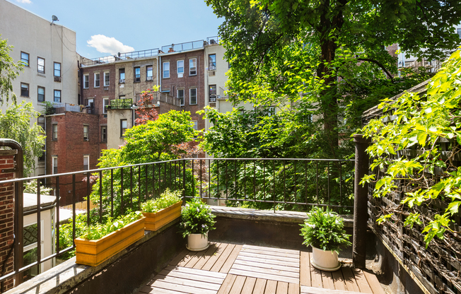 112 W 78 ST