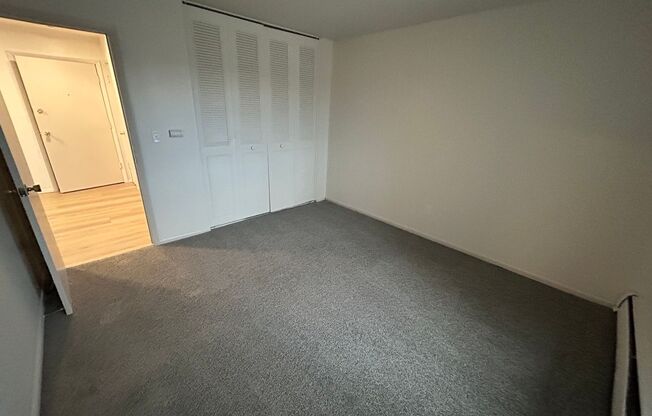 1 bed, 1 bath, $995, Unit 347