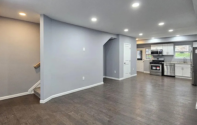 Newly Renovated Anacostia Home with backyard space
