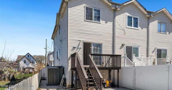 10 NOAH CT