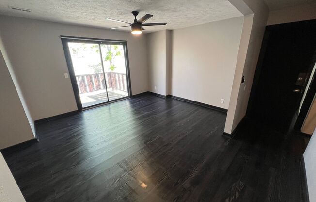 1 bed, 1 bath, 700 sqft, $775