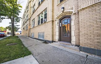 6149 W North