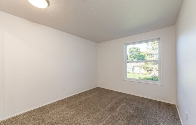 2 beds, 1 bath, $1,800