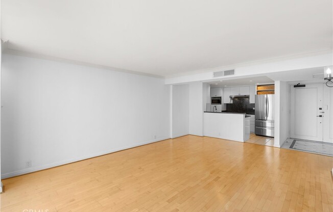 2 beds, 2 baths, 1,037 sqft, $4,400, Unit 912