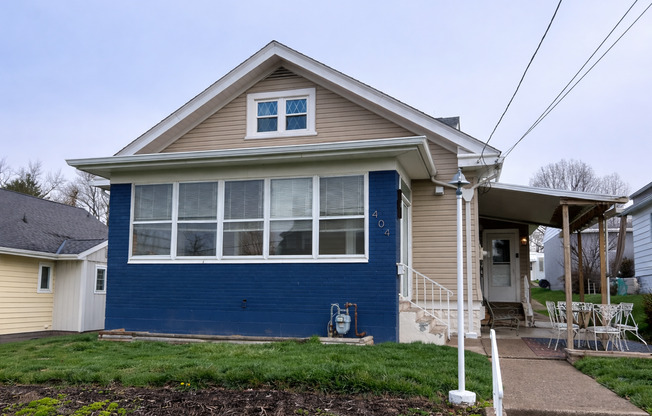 Spacious Single-Family Home w/Sunroom partially finished basment| Pet Friendly | Shaler