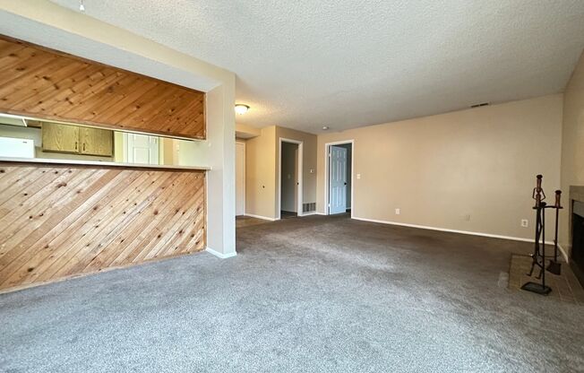 1 bed, 1 bath, $1,560, Unit Unit 202