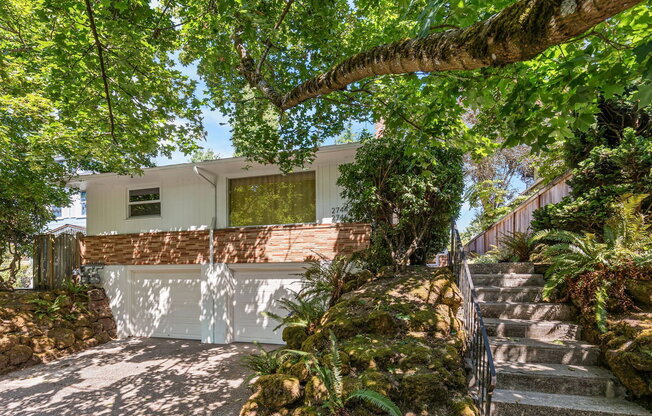 2746 SE 31 AVE