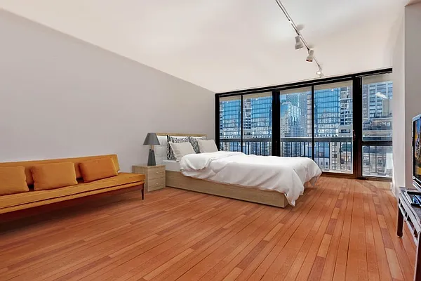 330 E 75 ST