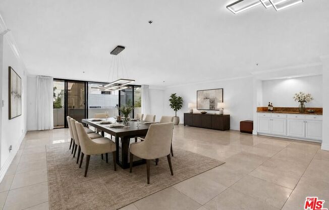 3 beds, 4 baths, 2,426 sqft, $6,995, Unit 309
