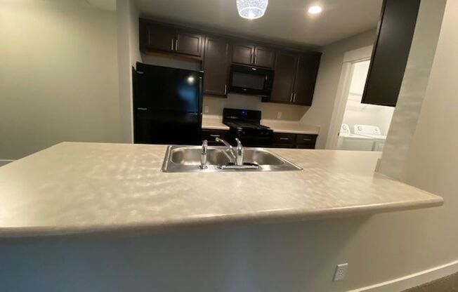 1 bed, 1 bath, 1,083 sqft, $1,796, Unit 2211-204