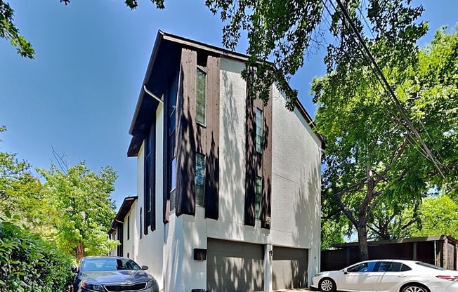 4402 BUENA VISTA ST