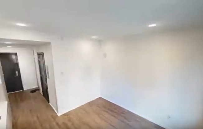 Studio, 1 bath, 272 sqft, $1,200, Unit 302