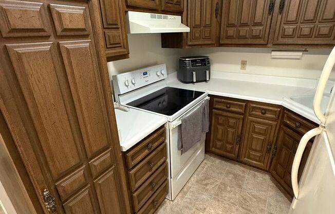 425 E. Henry Clay St.