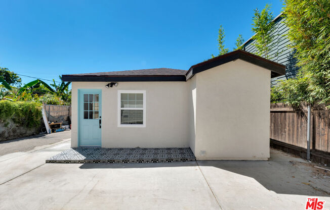 3214 ATWATER AVE