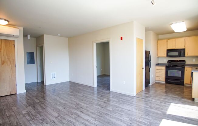 Light & Airy Modern 1 Bedroom w/Large Windows, A/C, & W/D!
