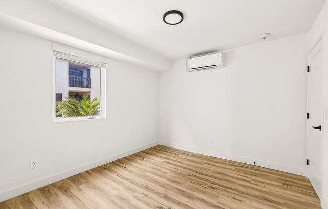 3 beds, 3 baths, 835 sqft, $3,395, Unit 22