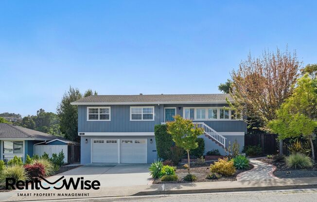 1125 FERNWOOD DR