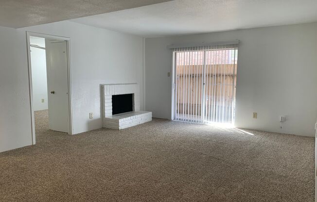 2 beds, 2 baths, 1,003 sqft, $1,050, Unit 2201