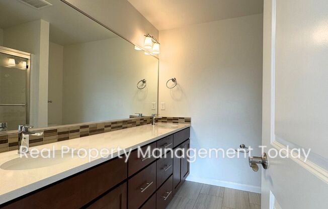 2 beds, 2.5 baths, $2,795