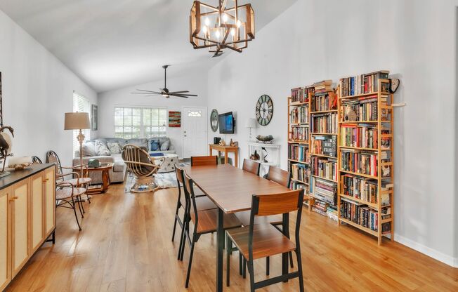 Beautiful 3-Bedroom, 2-Bathroom Home Across from Blue Jays Stadium – 406 Beltrees St, Dunedin, FL 34698