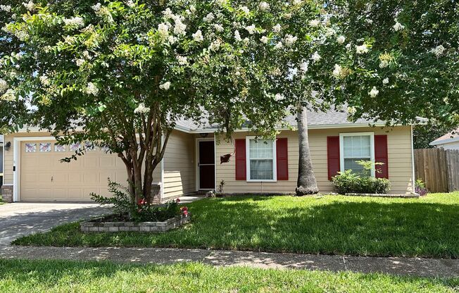 Beautiful home on Bridgecreek Dr in Argyle- Available Now!